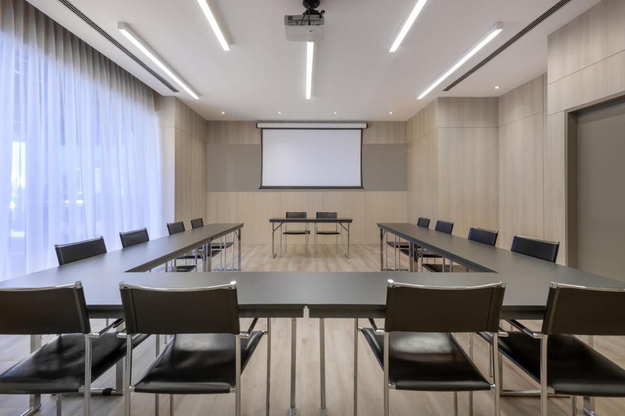 Ac Hotel Aravaca By Marriott Madrid Luaran gambar